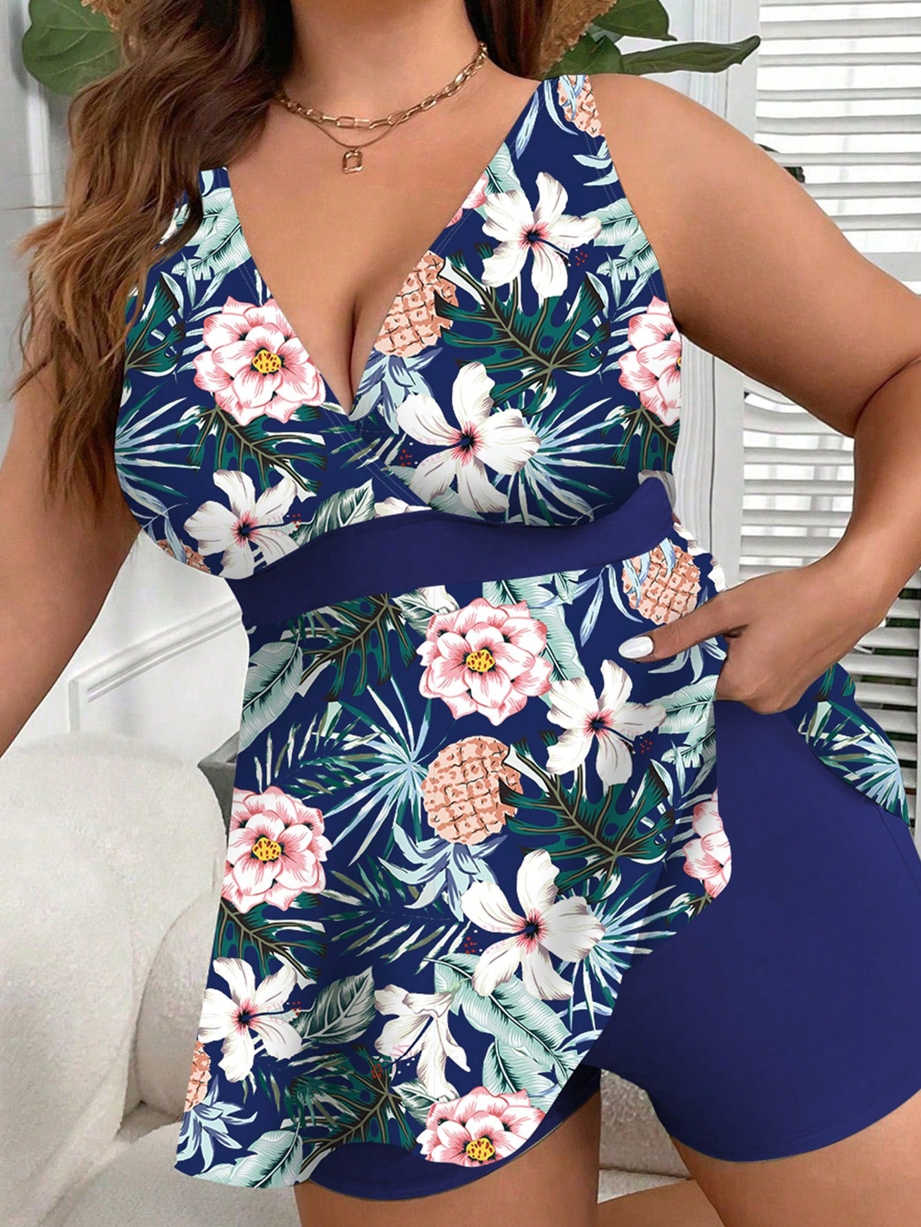 Maiô Plus Size Regata e Short Florido Feminino Para a Praia